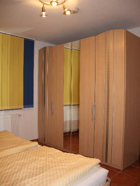 16_ferienhaus_ferienwohnung_riwa_usedom_dachgeschoss_schlafzimmer_04_