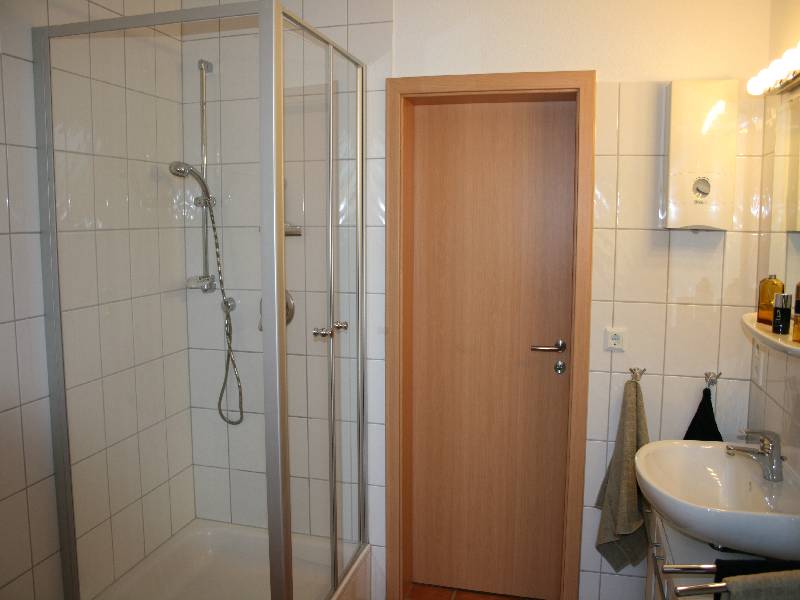 20_ferienhaus_ferienwohnung_riwa_usedom_erdgeschoss_bad_02_